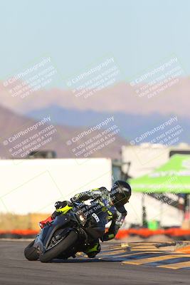 media/Dec-05-2024-Racers Edge (Thu) [[e102e0690b]]/3-B Group/Session 5 (Turn 16)/